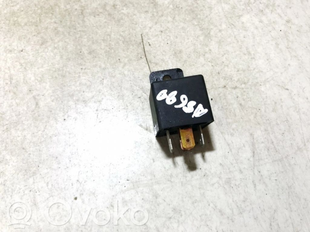 Audi 100 200 5000 C3 Alte relee 