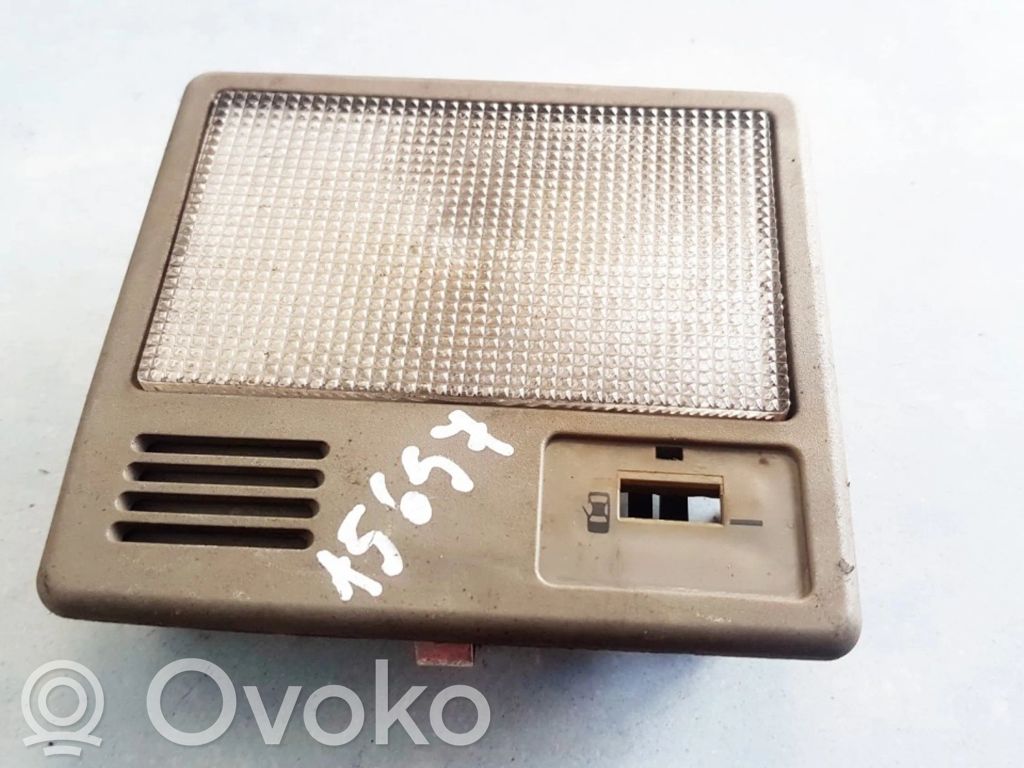 Audi A6 S6 C4 4A Takaistuimen valo 