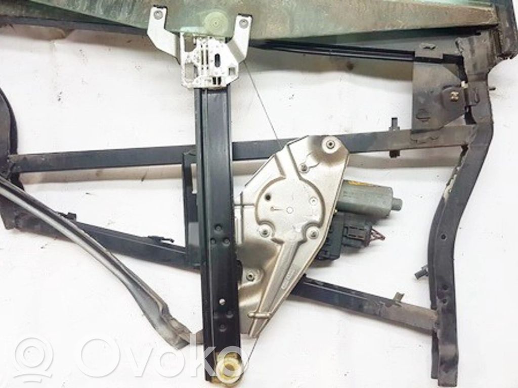 Audi A6 S6 C5 4B Alzacristalli del portellone scorrevole con motorino
