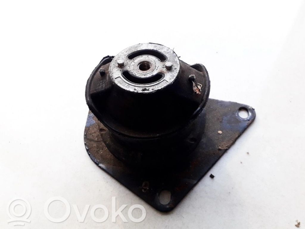 Volkswagen Polo III 6N 6N2 6NF Supporto di montaggio del motore