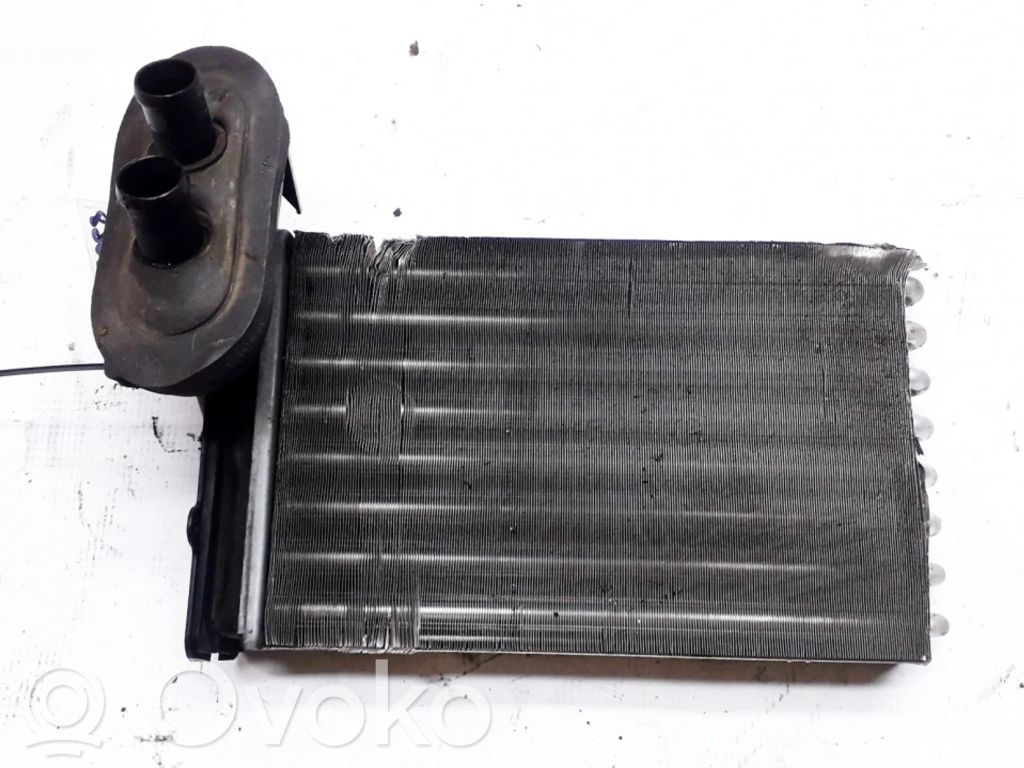 Volkswagen PASSAT B3 Chłodnica nagrzewnicy 