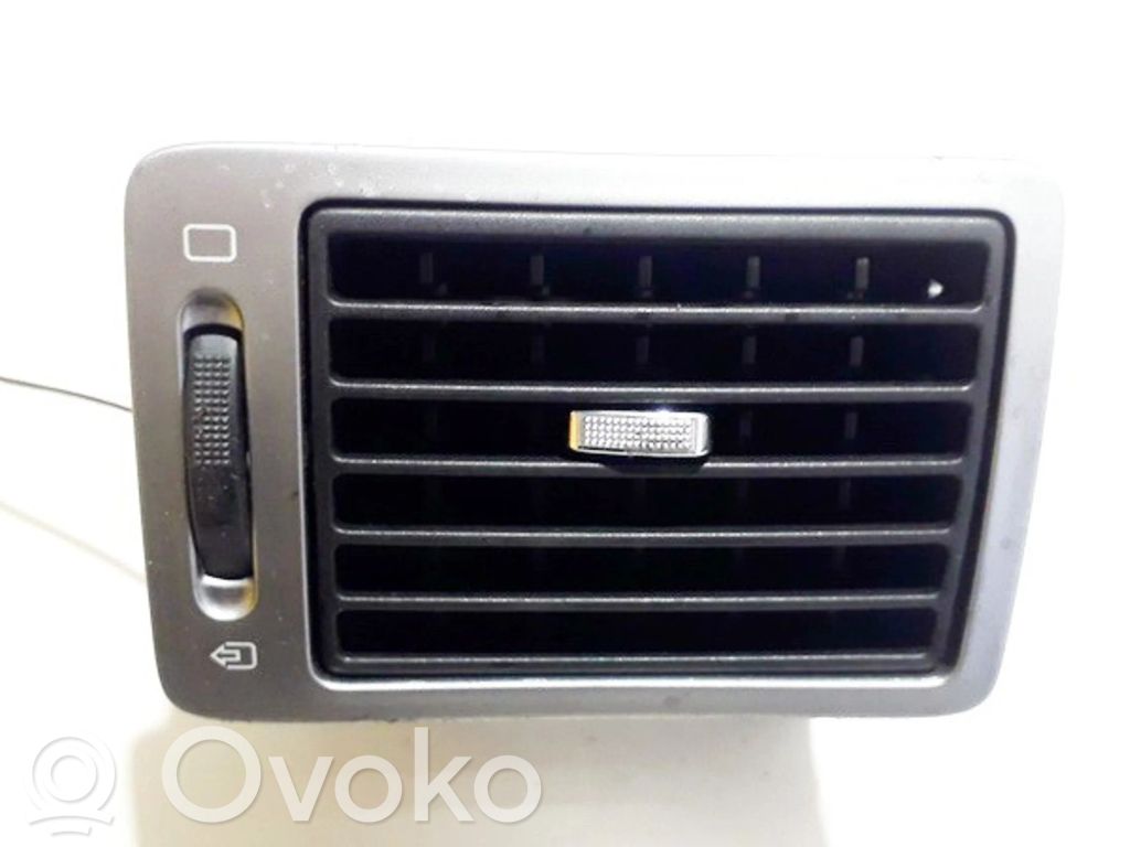 Peugeot 307 Griglia di ventilazione centrale cruscotto 