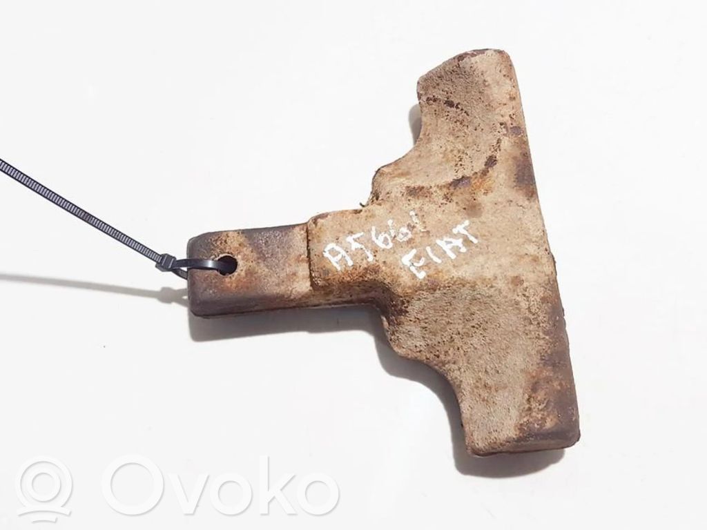 Fiat Punto (176) Engine mounting bracket 