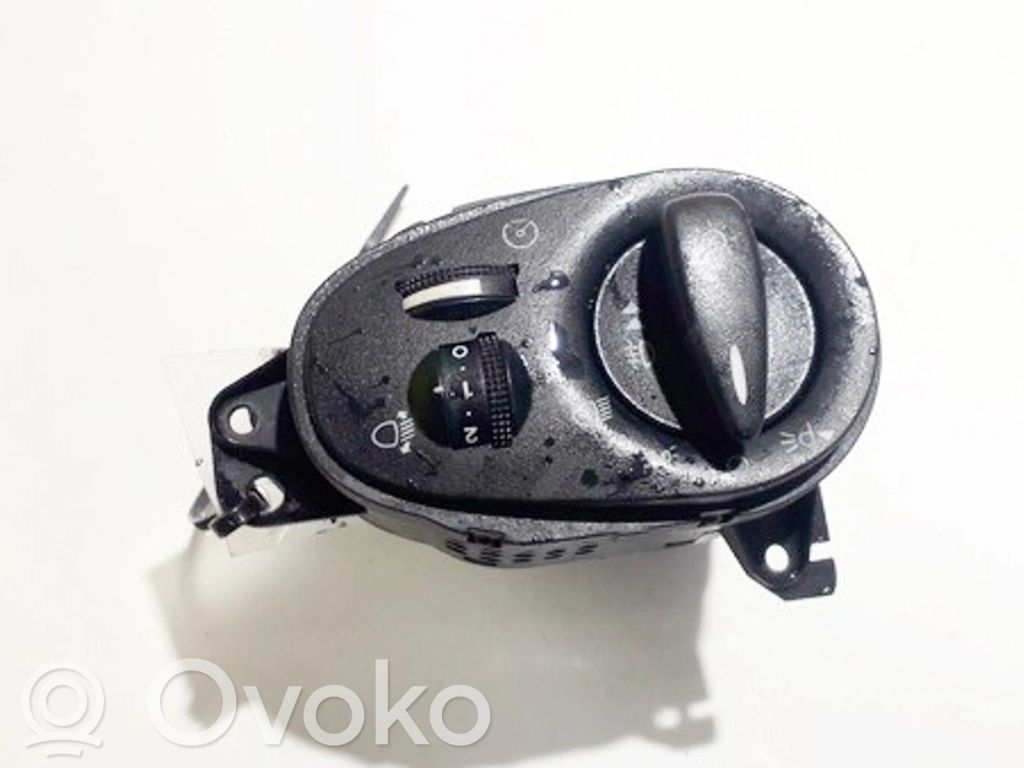 Ford Focus Light switch 