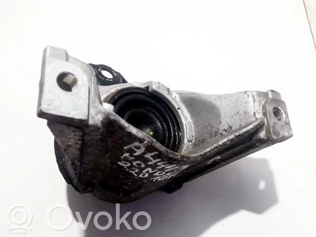 Engine mount bracket   071025,071025