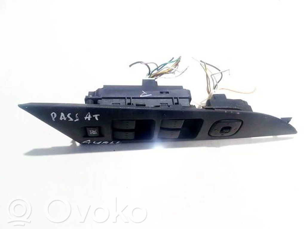 Volkswagen PASSAT B6 Electric window control switch 