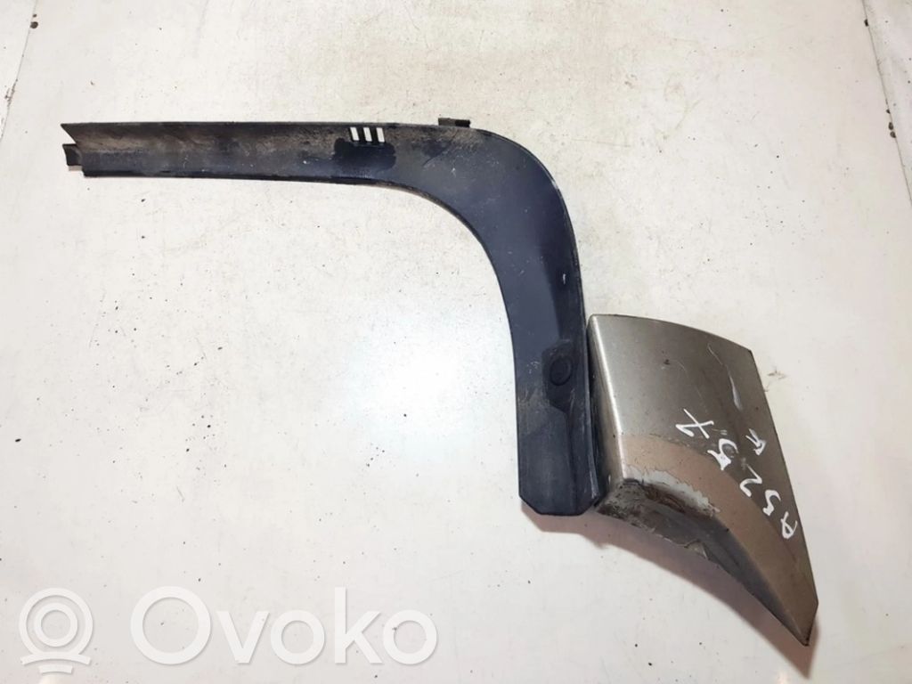 Ford Mondeo Mk III Listwa zderzaka przedniego 