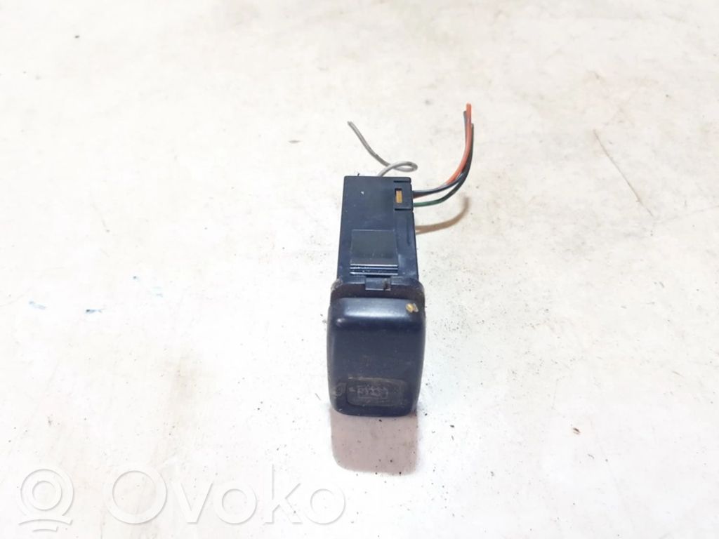Mazda 626 Przycisk / Przełącznik ogrzewania szyby przedniej / czołowej 