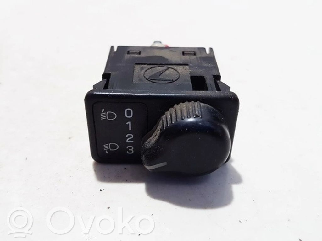 Subaru Impreza I Headlight level height control switch 