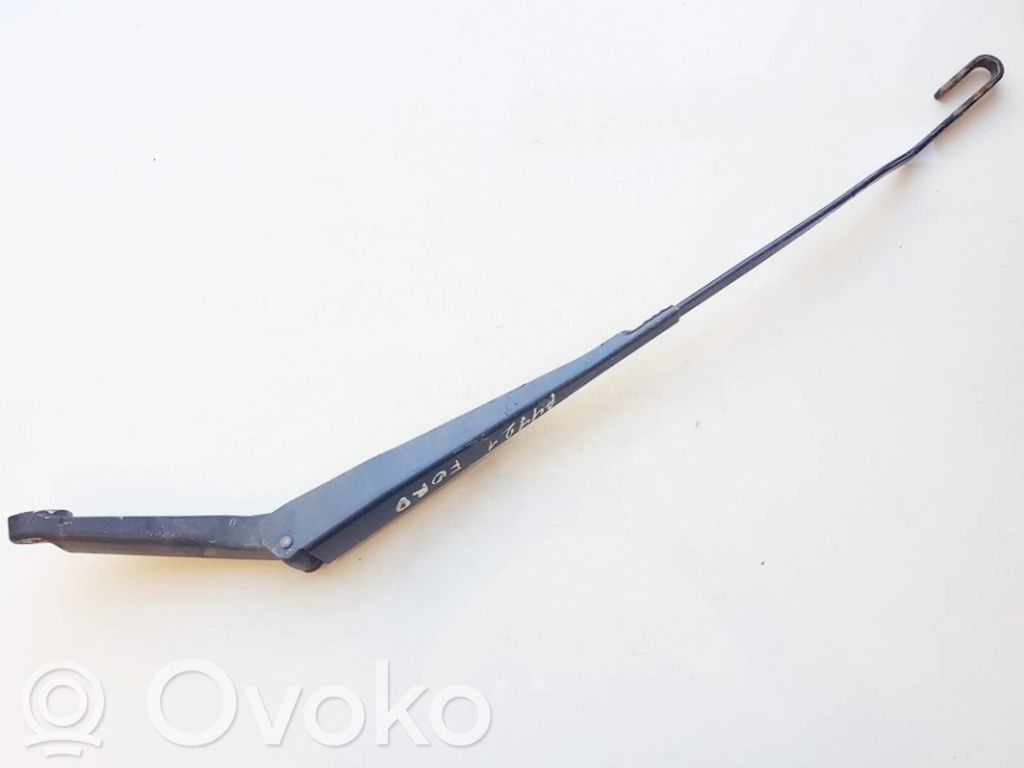Ford Mondeo Mk III Braț ștergător față