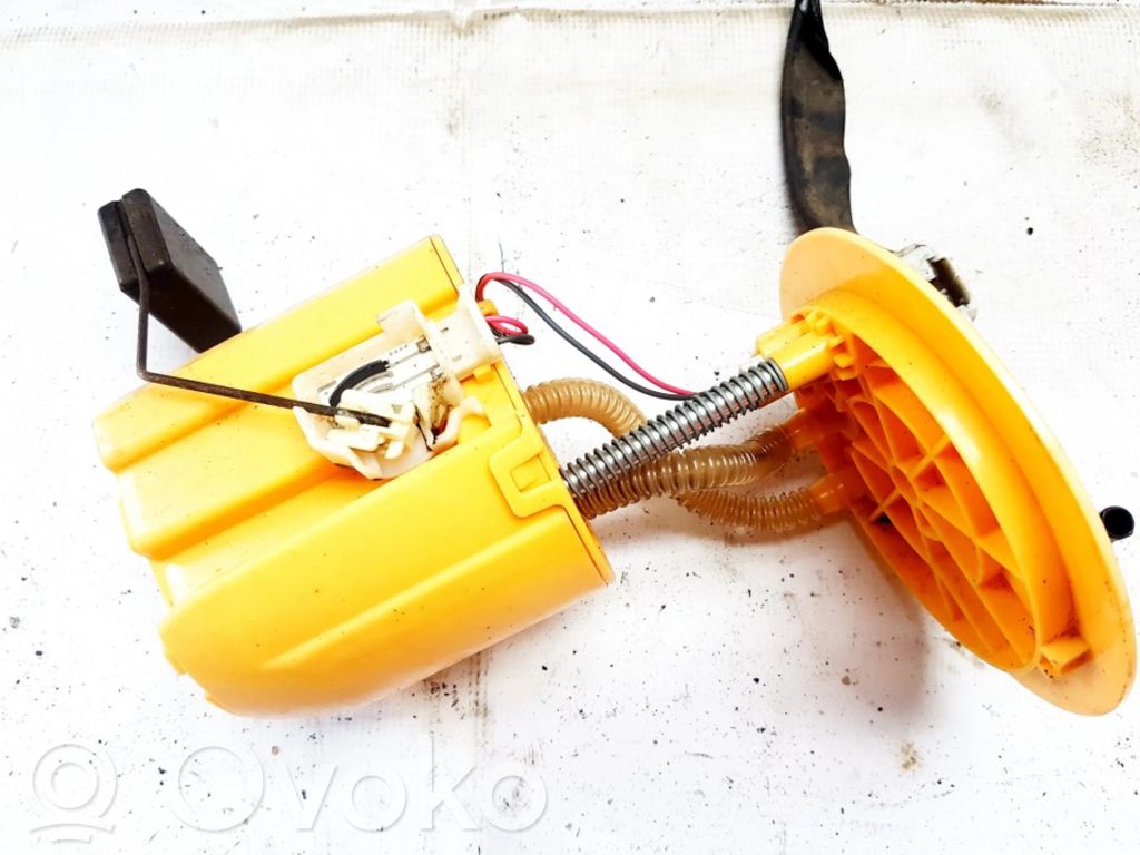 Toyota Avensis T270 Sensor de nivel de combustible 