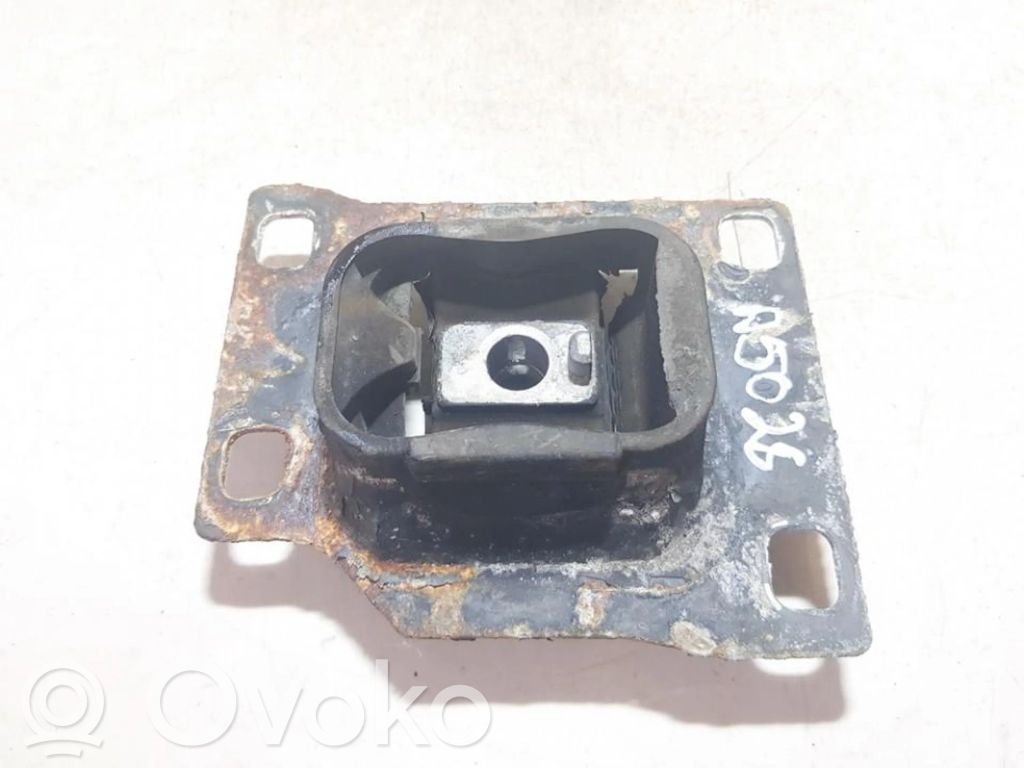 Renault Safrane Engine mounting bracket 