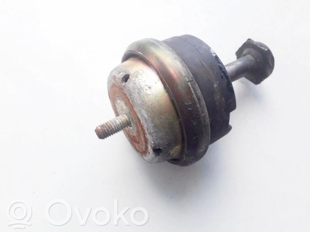 Citroen Xsara Engine mount bracket 