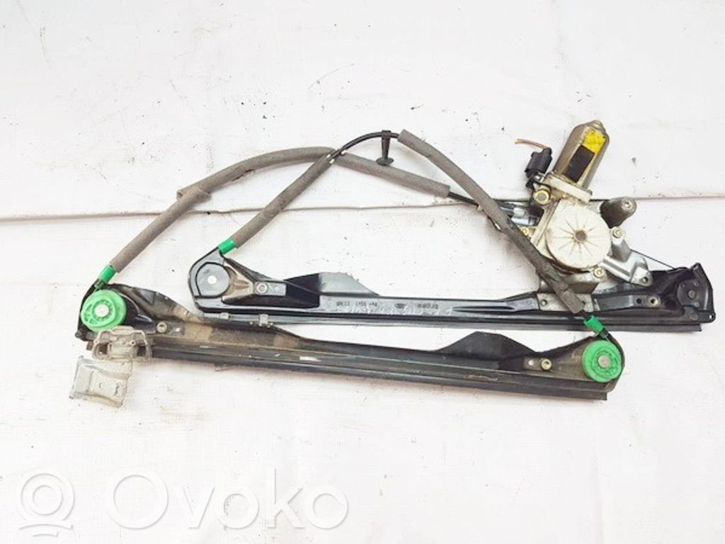 Ford Focus Alzacristalli del portellone scorrevole con motorino 