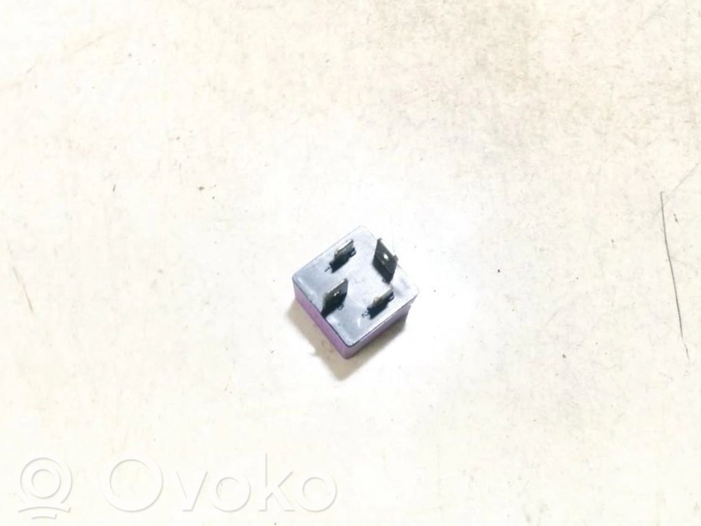 Alte relee   50A03525,50A03525
