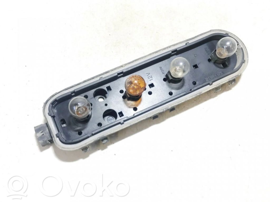 Porte ampoule de feu arrière