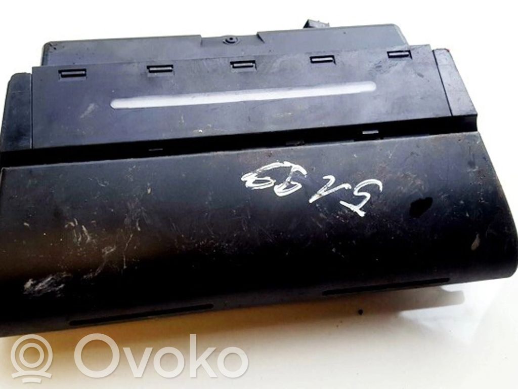 Audi A4 S4 B5 8D Scrumieră 