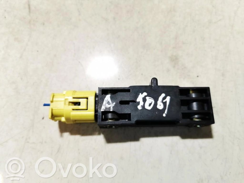 Sensor impacto/accidente para activar Airbag   MN141004,W002T11071,MN141004,W002T11071