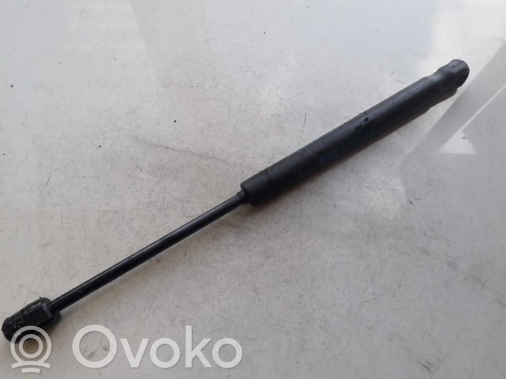 Lancia Musa Takaluukun tuen kaasujousi 