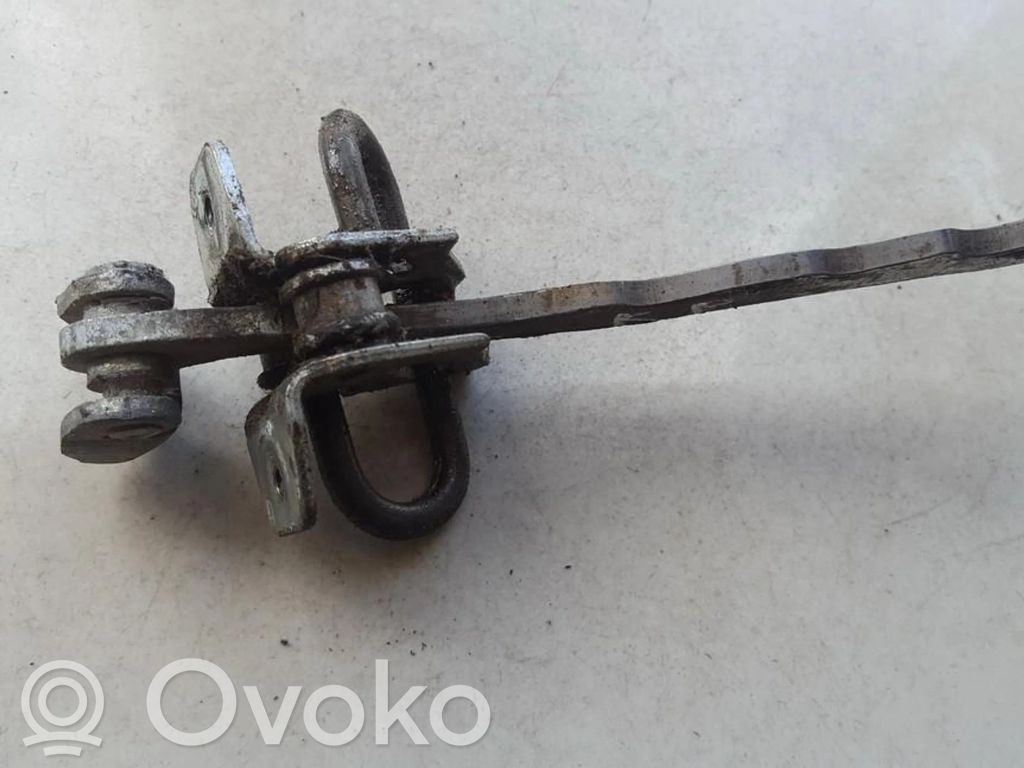 Opel Astra G Etuoven pidätin 