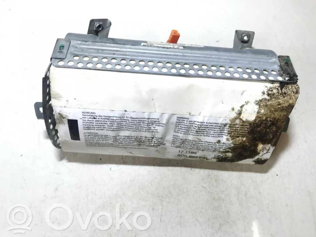 Airbag del pasajero   8D0880201J,8D0880201J
