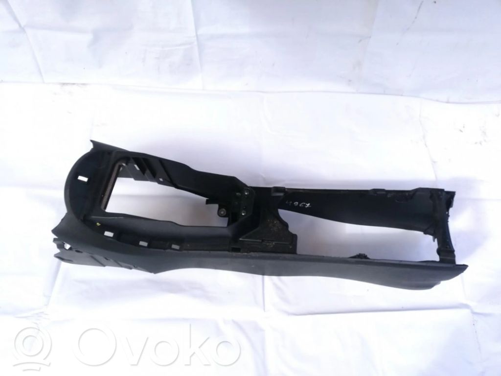 Nissan Juke I F15 Altra parte interiore