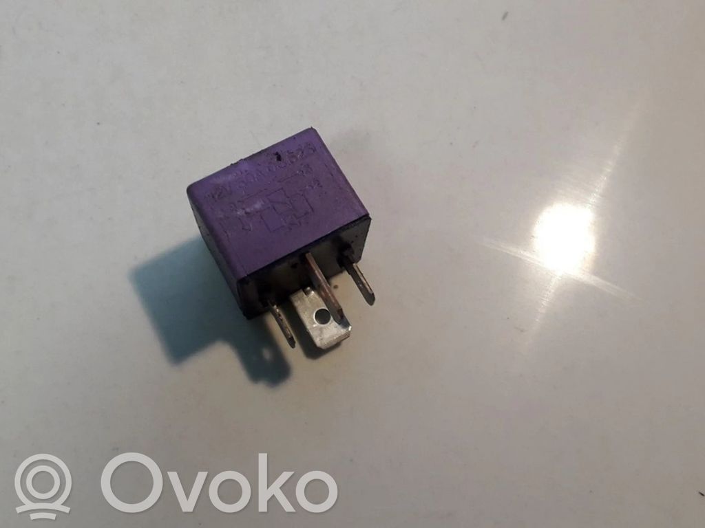 Otros relés   12V50A03525,12V50A03525