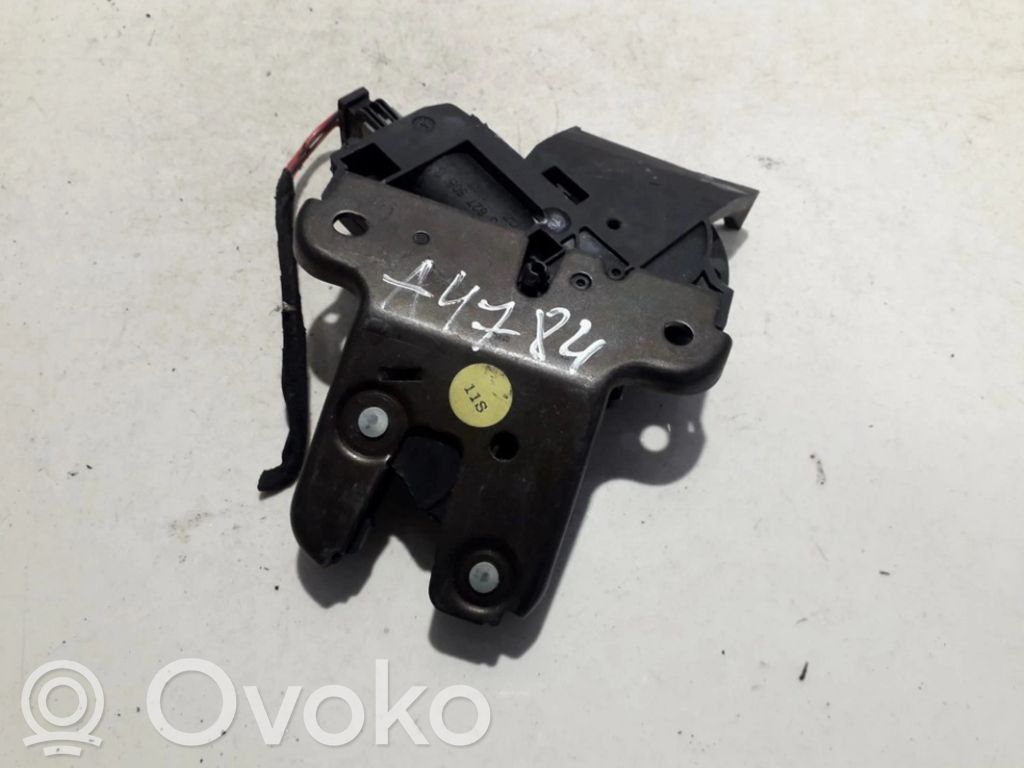 Volkswagen Jetta V Zamek klapy tylnej / bagażnika