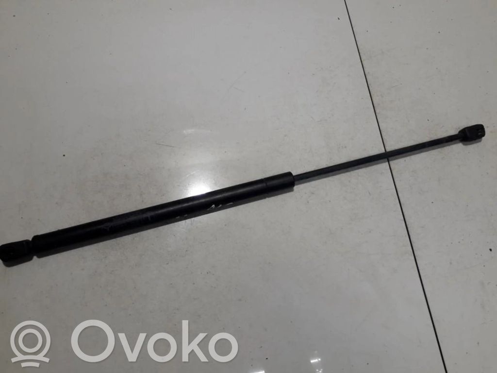 Mercedes-Benz A W168 Takaluukun tuen kaasujousi 