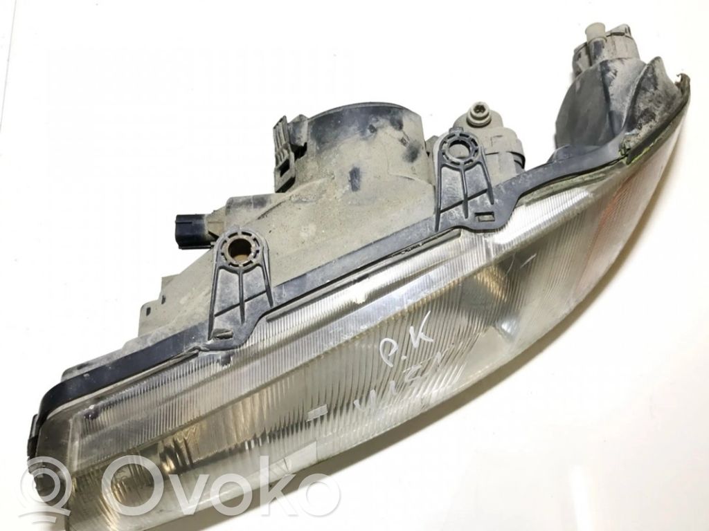 Scheinwerfer
