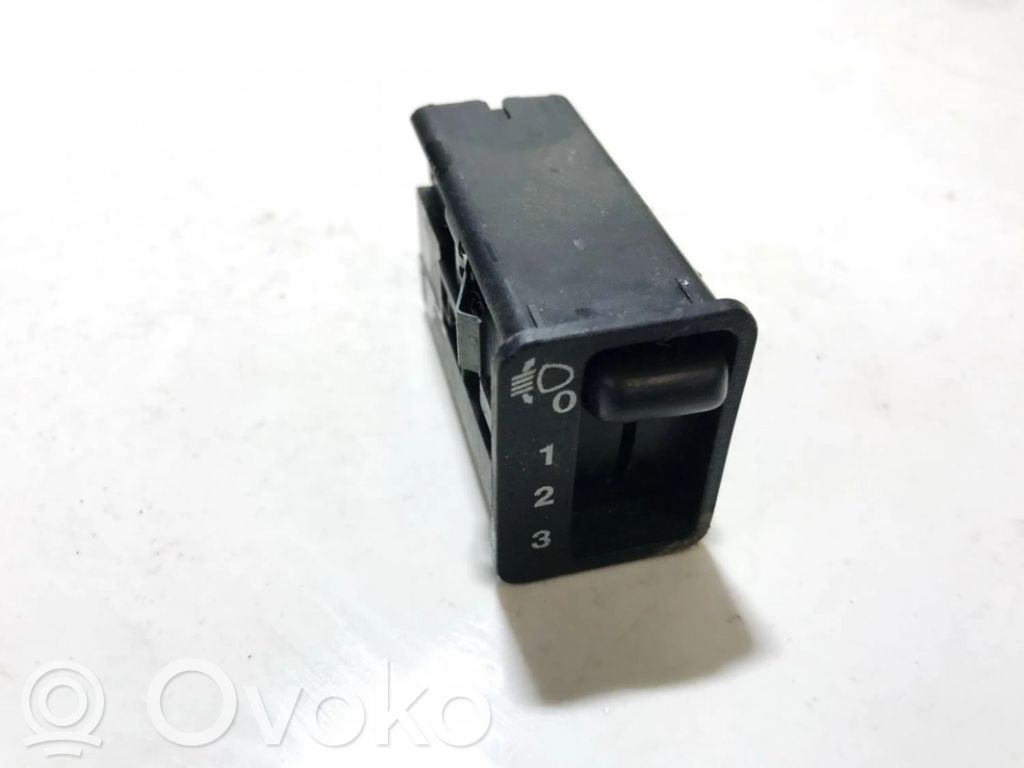 Rover 214 - 216 - 220 Bouton commande réglage hauteur de phares