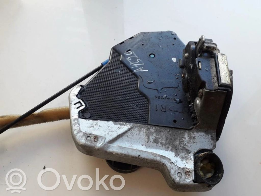 Toyota Corolla Verso AR10 Serratura portiera anteriore 