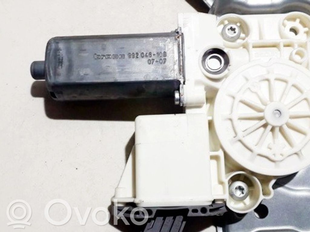 Toyota Avensis T250 Motor macara geam ușă spate 
