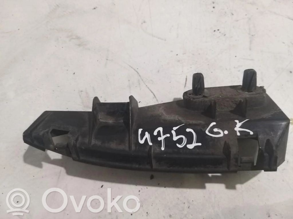 Toyota Corolla Verso AR10 Support de pare-chocs arrière