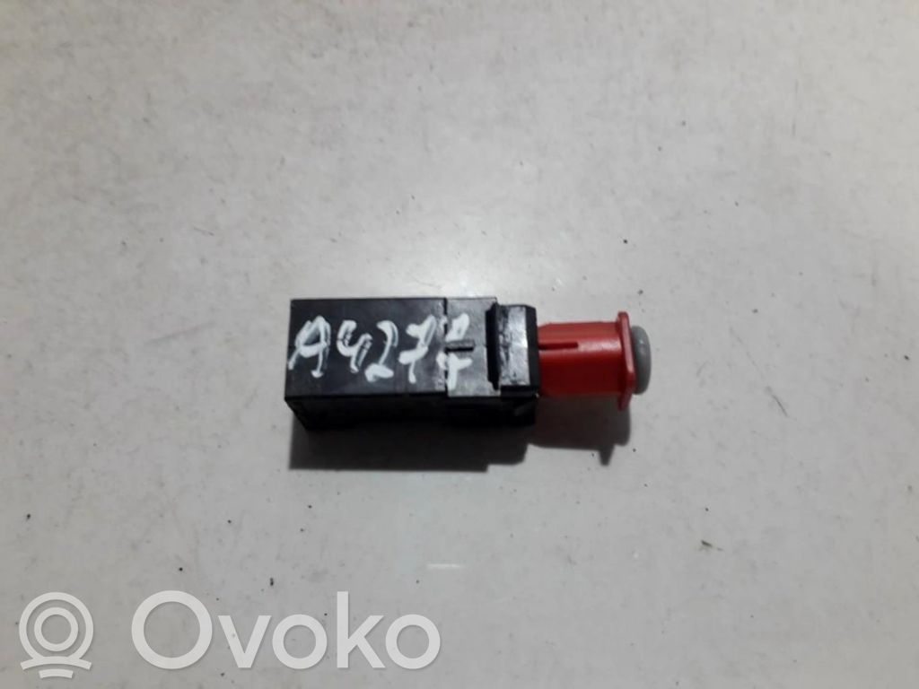 Comutator senzor pedală frână   55701395,869619858,55701395,869619858