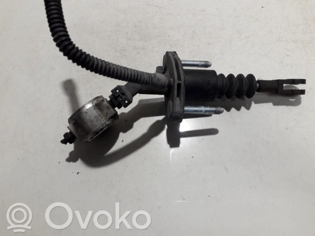 Cilindro maestro de embrague   KG15500TP01,KG15500TP01