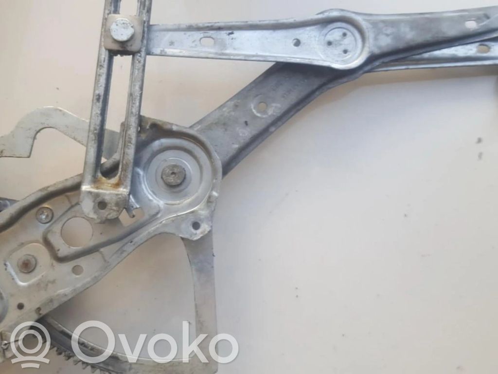 Mercedes-Benz C W202 Alzacristalli del portellone scorrevole con motorino 
