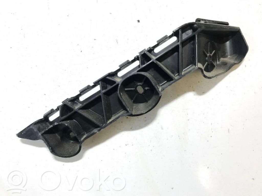 Skoda Fabia Mk3 (NJ) Staffa di rinforzo montaggio del paraurti posteriore