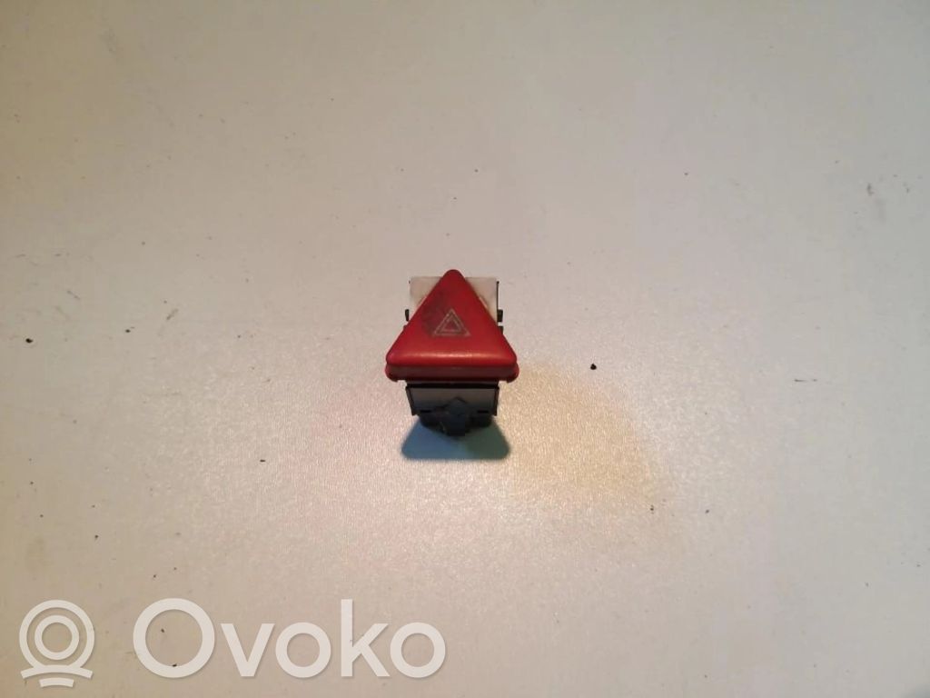 Volkswagen Golf V Przycisk świateł awaryjnych 