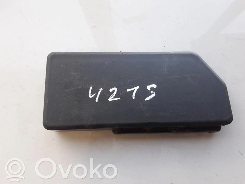 Inne części wnętrza samochodu   884578H300,884578H800,88457,884578H300,8H800