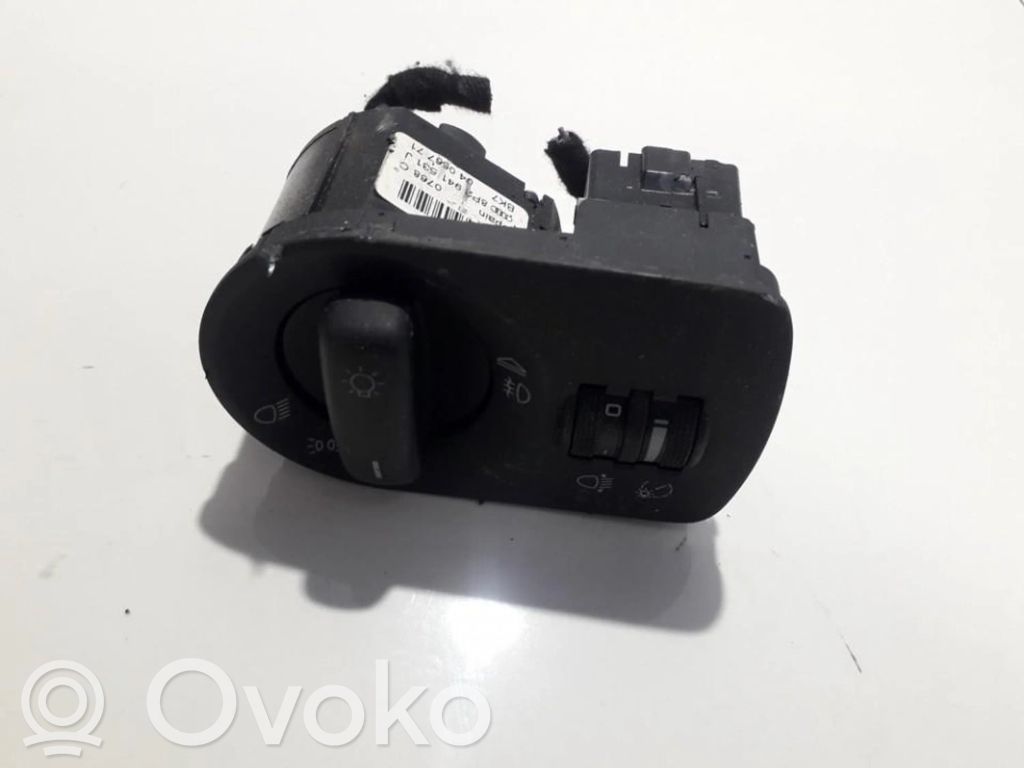 Audi A3 S3 8P Przełącznik świateł 