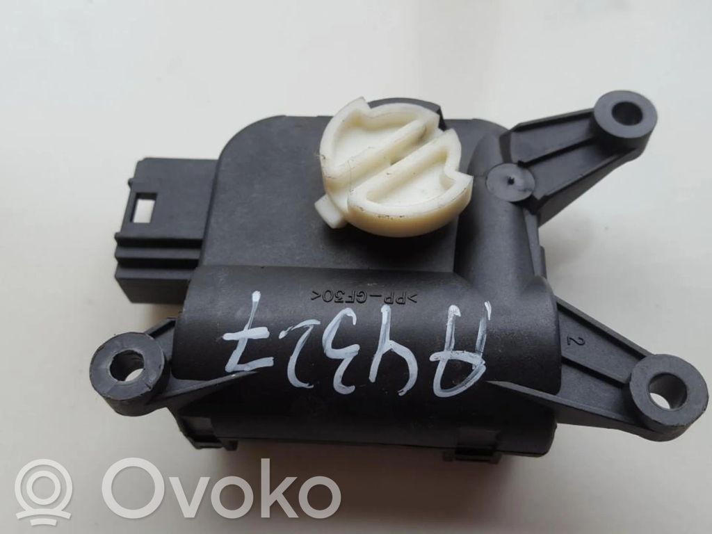 Audi A6 S6 C6 4F Stellmotor Heizung Klima