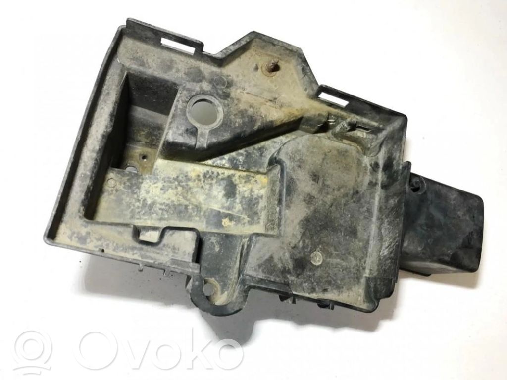 Chrysler Voyager Podstawa / Obudowa akumulatora 