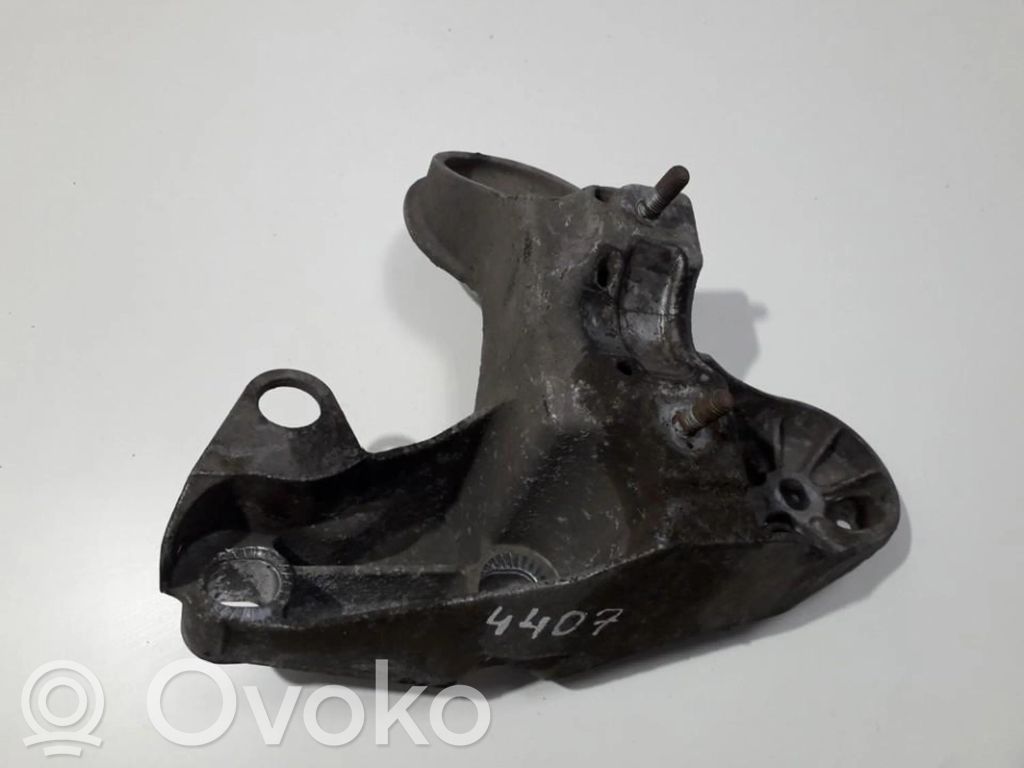 Audi A4 S4 B7 8E 8H Supporto di montaggio del motore (usato) 