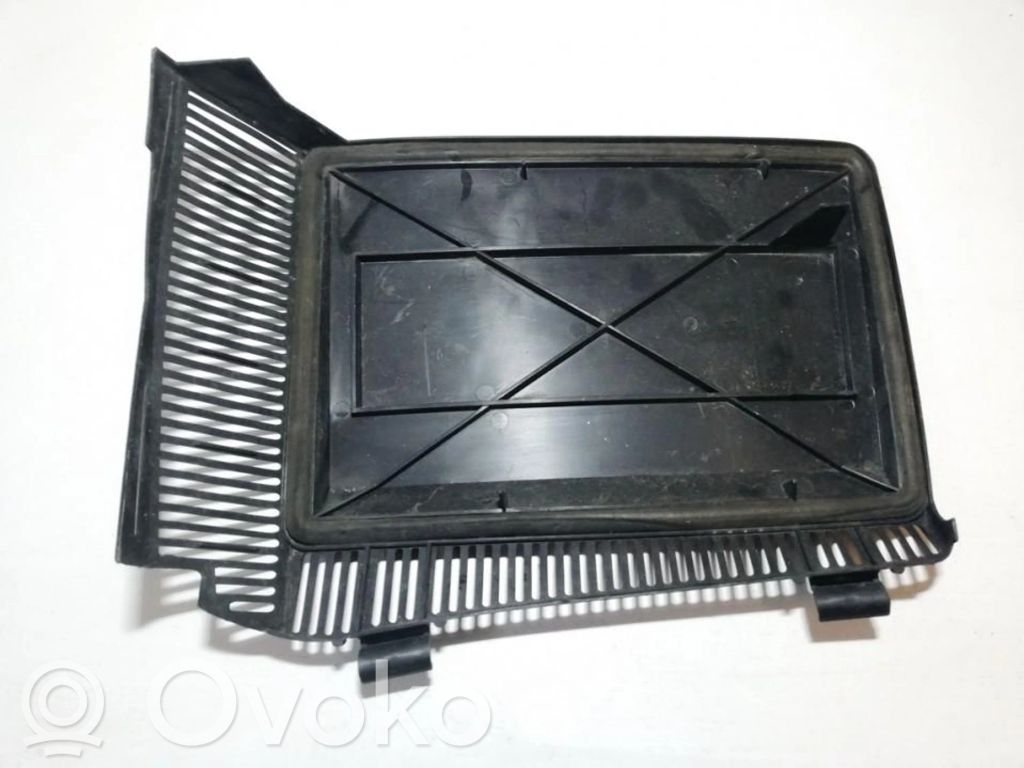 BMW 5 E39 Kita salono detalė 