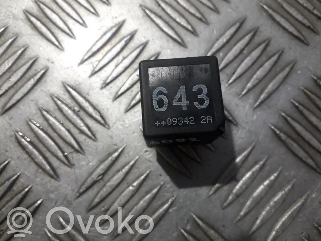 Otros relés   8K0951253,V23136B6X72,8K0951253,V23136B6X72