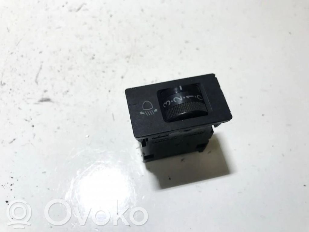 Mercedes-Benz A W169 Bouton commande réglage hauteur de phares 