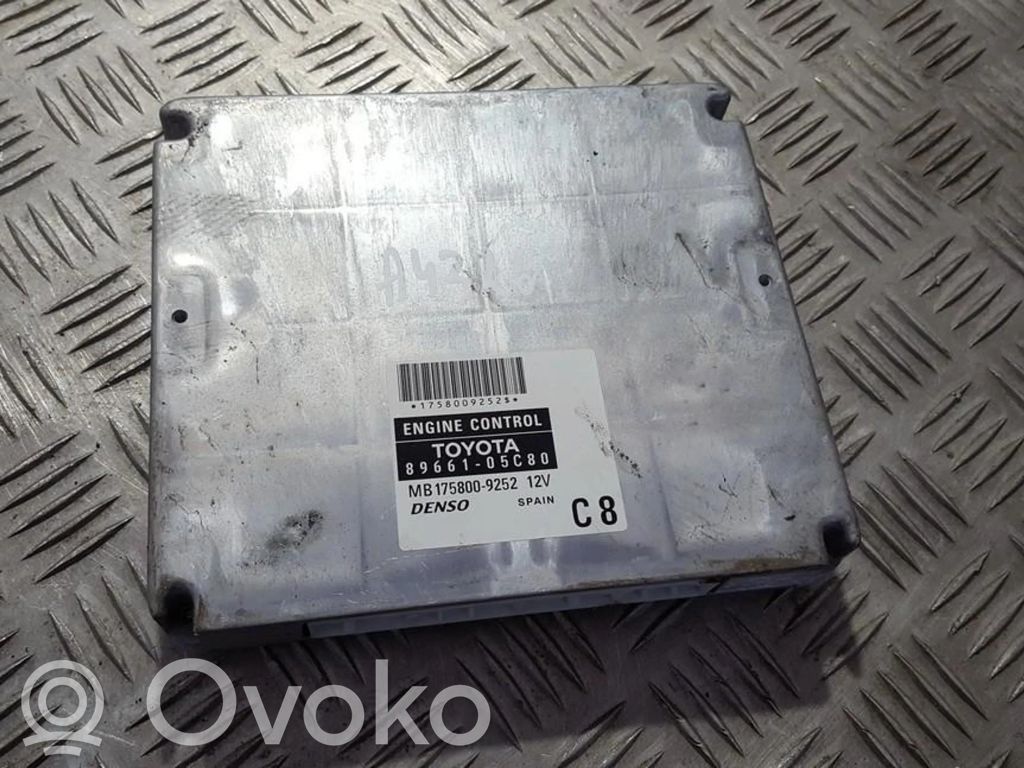 Toyota Avensis T250 Calculateur moteur ECU 