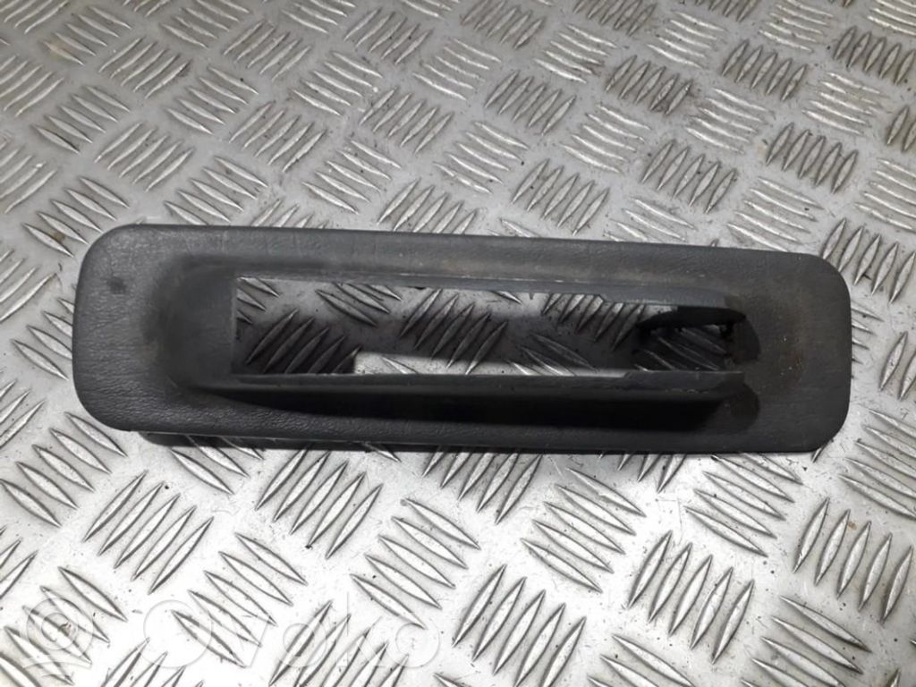 Otros repuestos del interior   7M0711468B,95VW2404CCW,7M0711468B,95VW2404CCW,95VW2404CCW