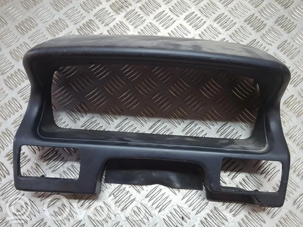 Mitsubishi Space Runner Moldura del panel 